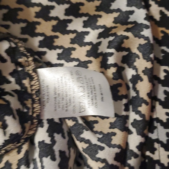 Ann Taylor Mock Neck Blouse, XL, Houndstooth - Picture 10 of 10